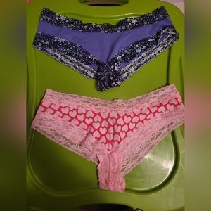 NWT 2 pair of Victorias Secret cheeky panties - Large